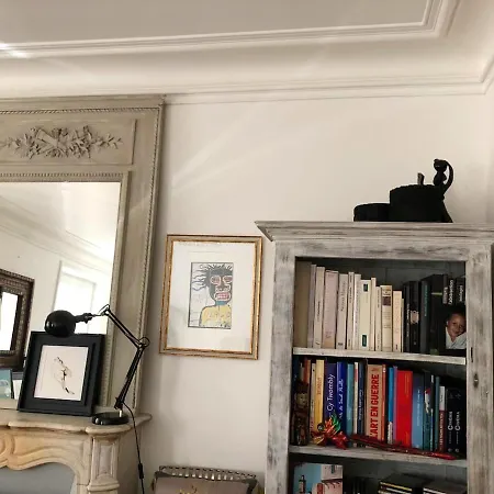 Appartement D'Une Chambre Avec Vue Sur La Ville Et Wifi A Paris Apartment Paris